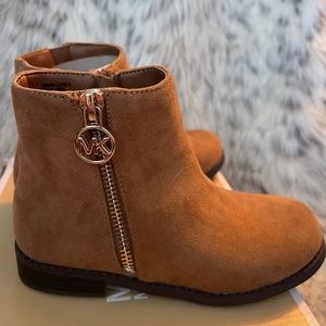 NIB MICHAEL KORS Emma Latina Carmel Suede Girls Boots - Size 11
